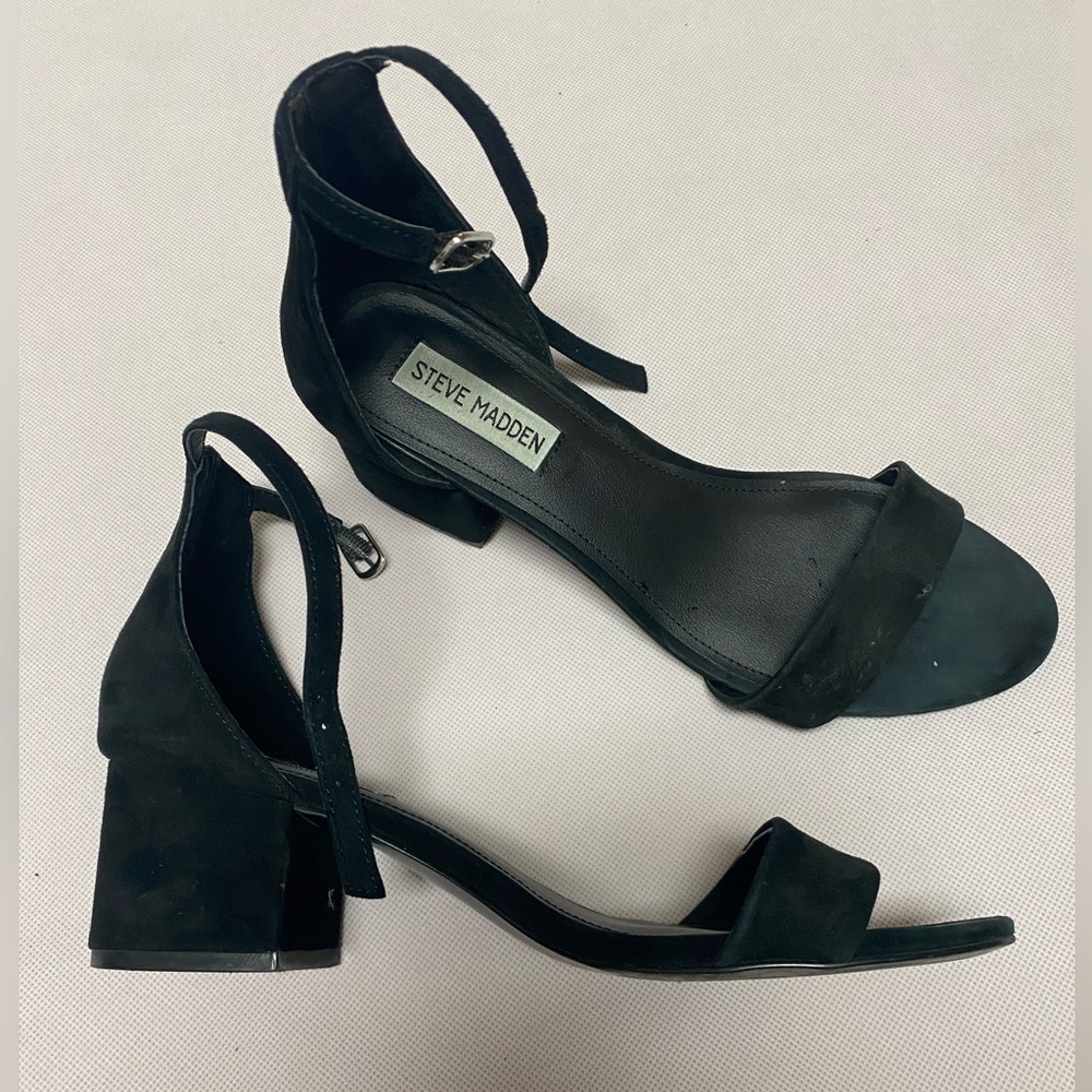 Steve Madden size 8 open toe heels. Medium width.